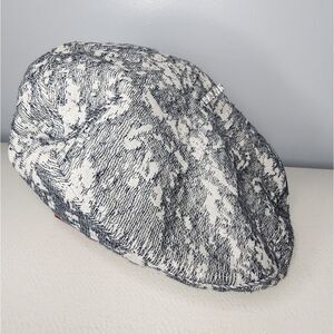 NEW Giovannio Of New York Blue Psychedelic Beret Hat 57728